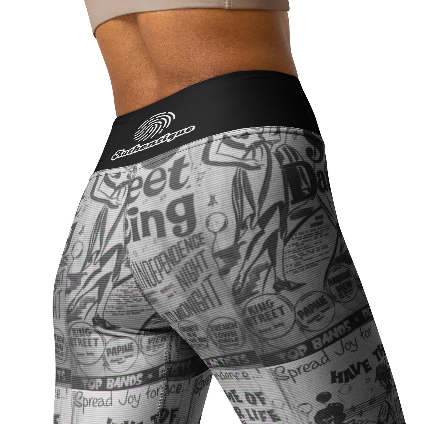 Moi Authentique Jamaica Independence Day yoga leggings.